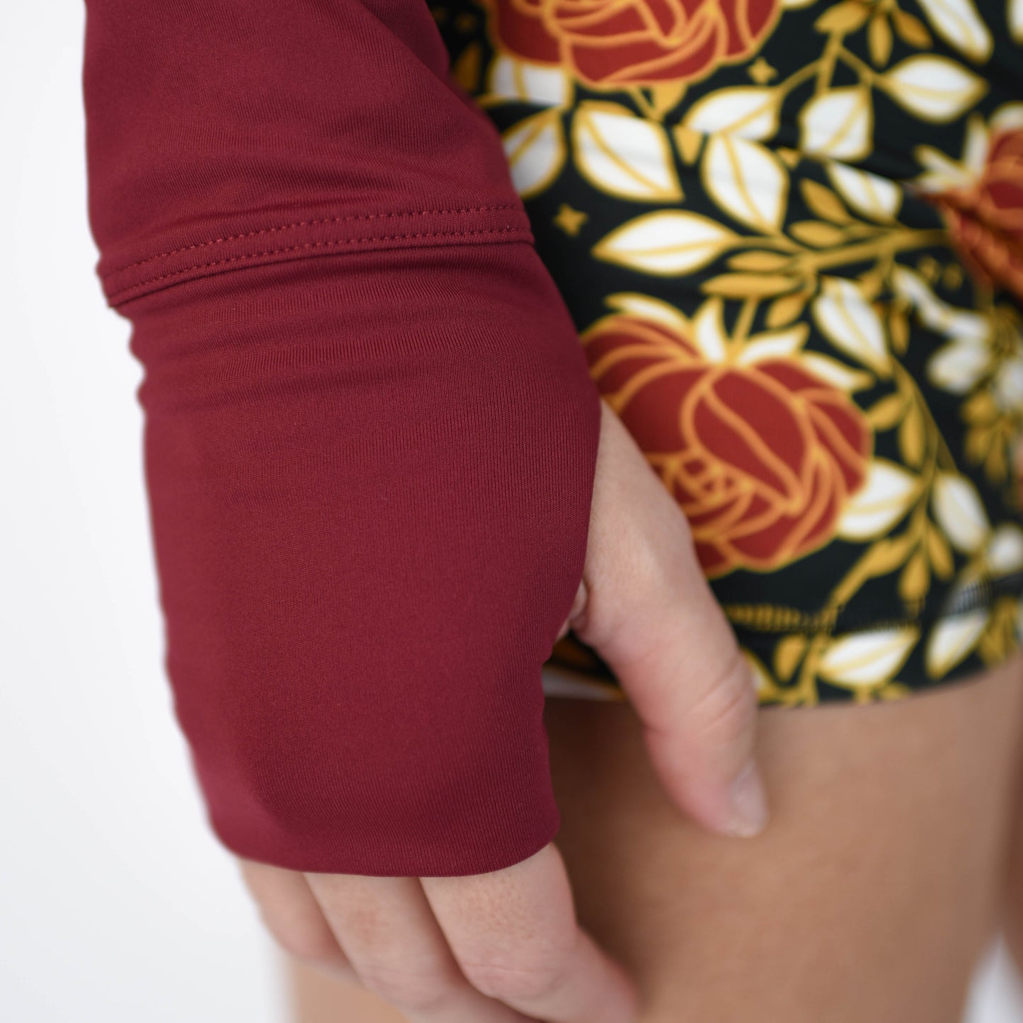 FLEO Foundation Long Sleeve Crop - Cabernet