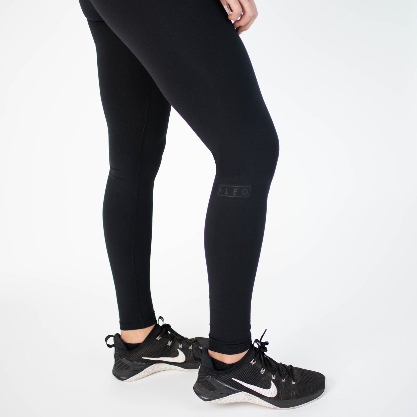 FLEO El Toro 25" Black on Black Leggings (Bounce) - 9 for 9