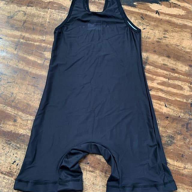 Pioneer Singlet (Black) - 9 for 9