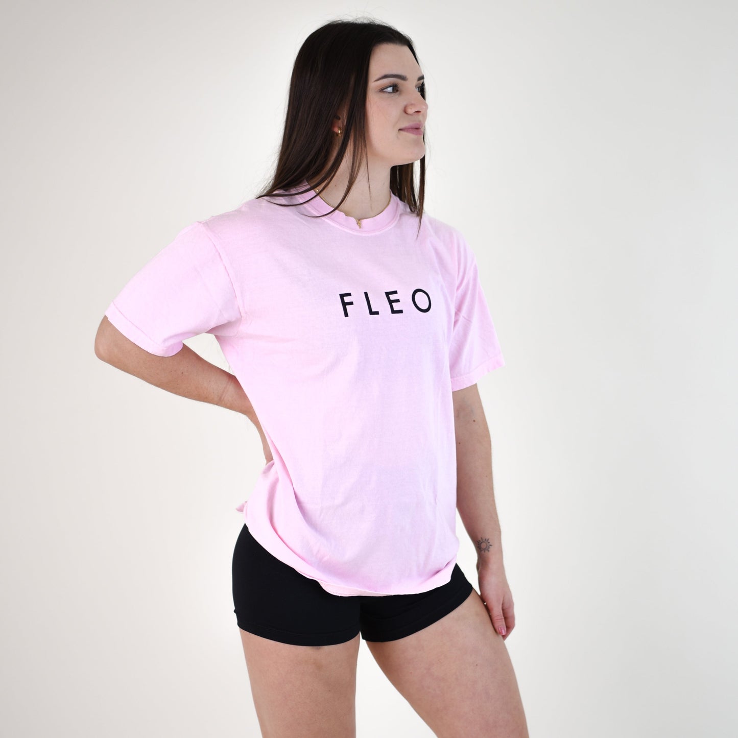 FLEO Oversized Tee - Light Pink