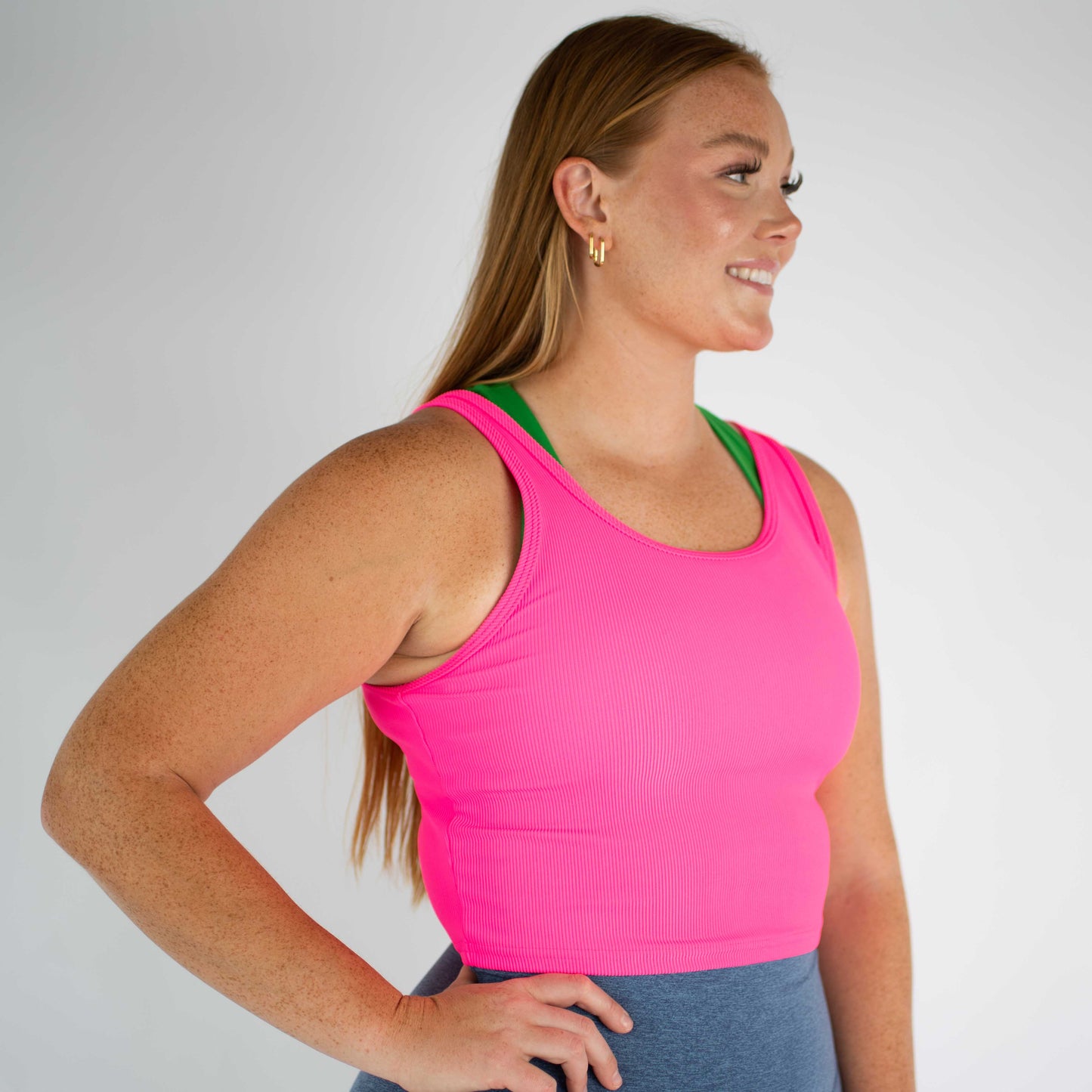 FLEO Breeze Crop Tank - Famous