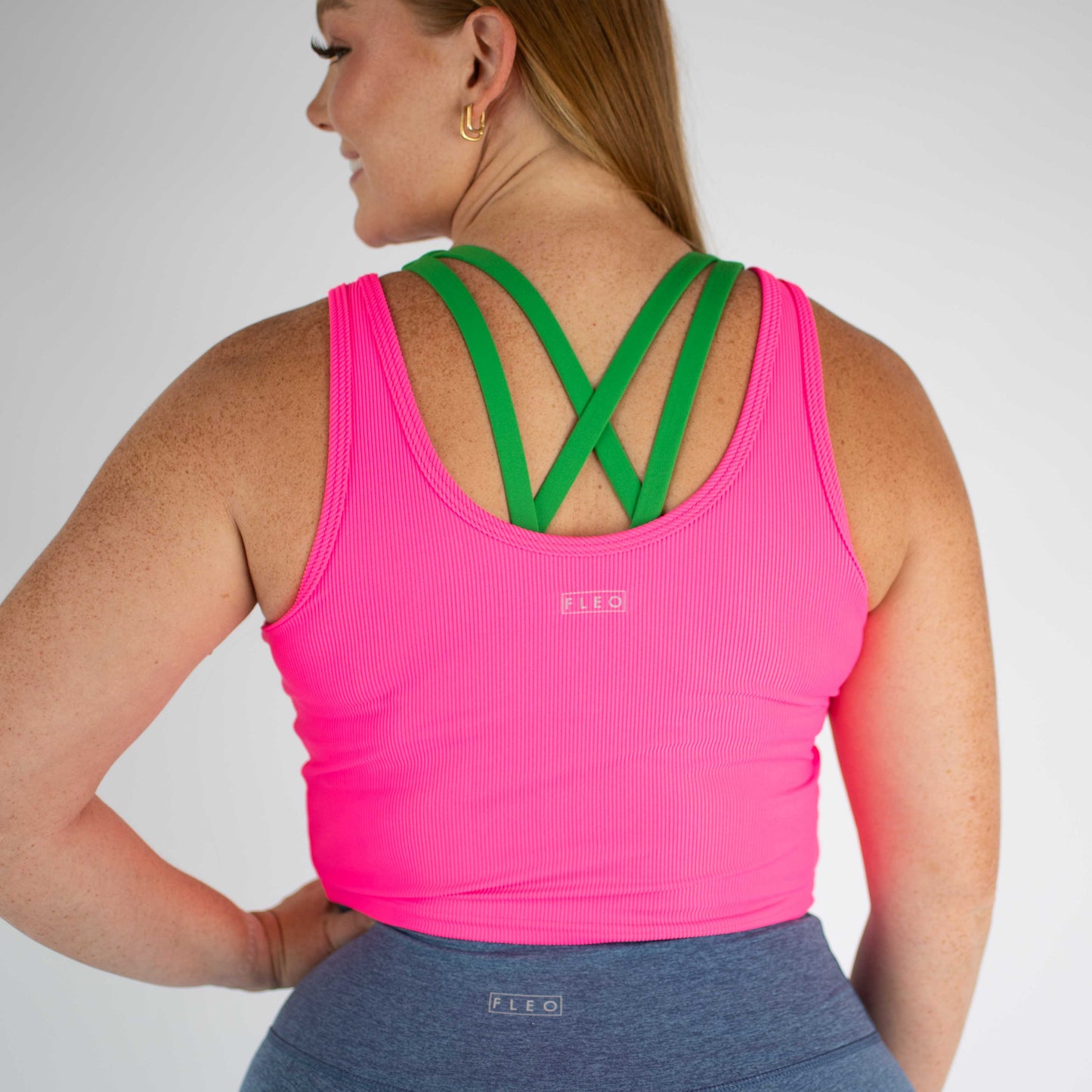 FLEO Breeze Crop Tank - Famous