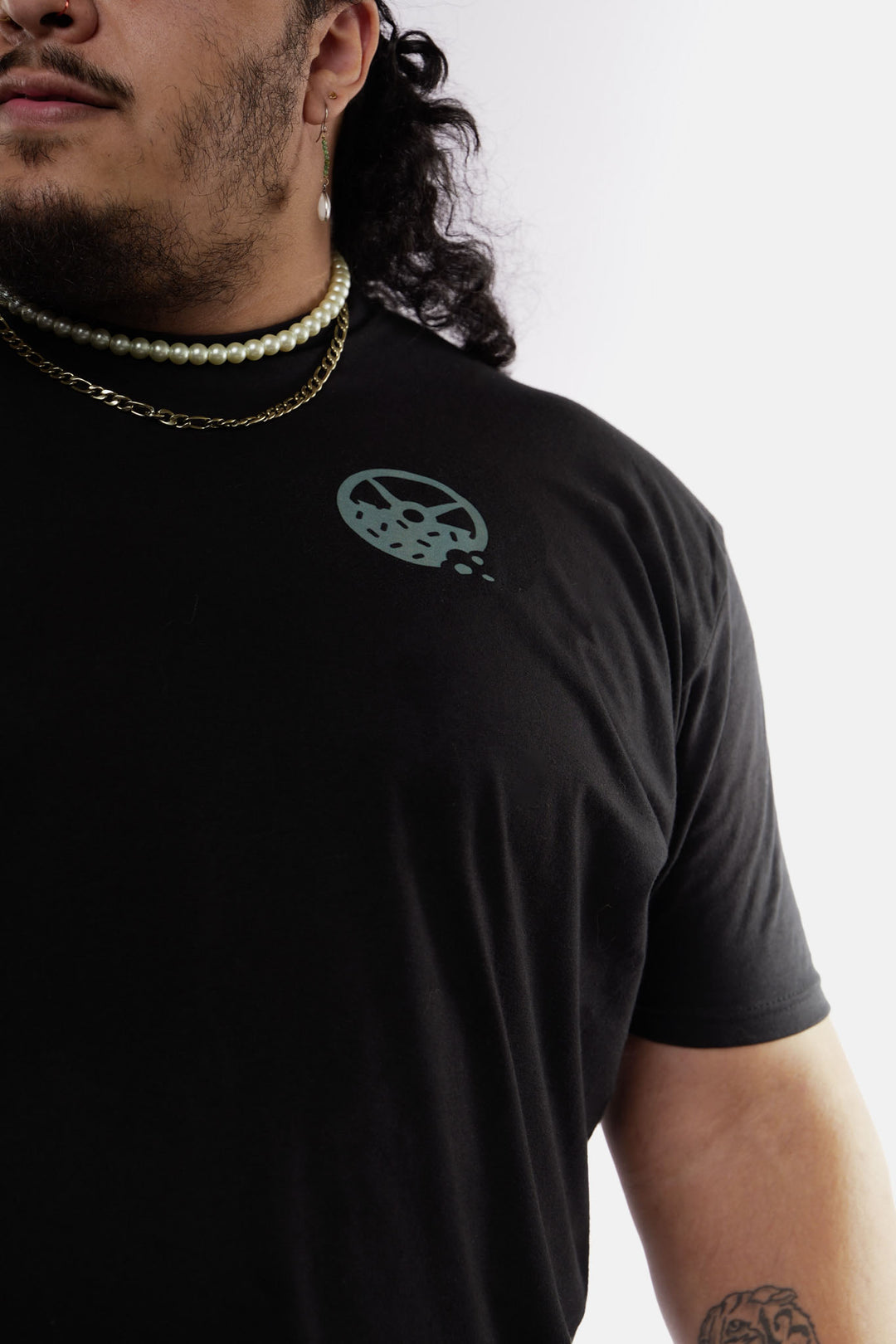 Kinda Fit Kinda Fat Bar Logo Tee (Black / Sage)