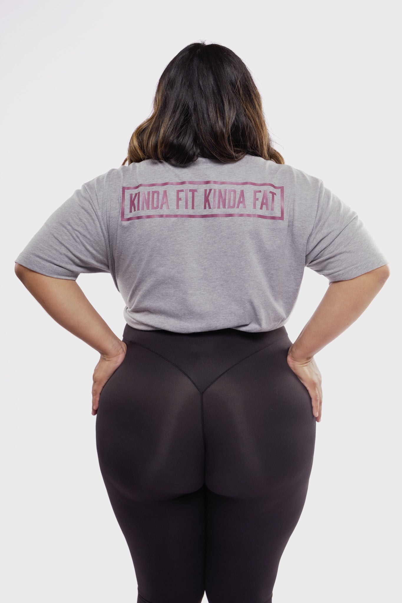 Kinda Fit Kinda Fat Bar Logo Signature Blend Tee (Heather Grey / Berry)