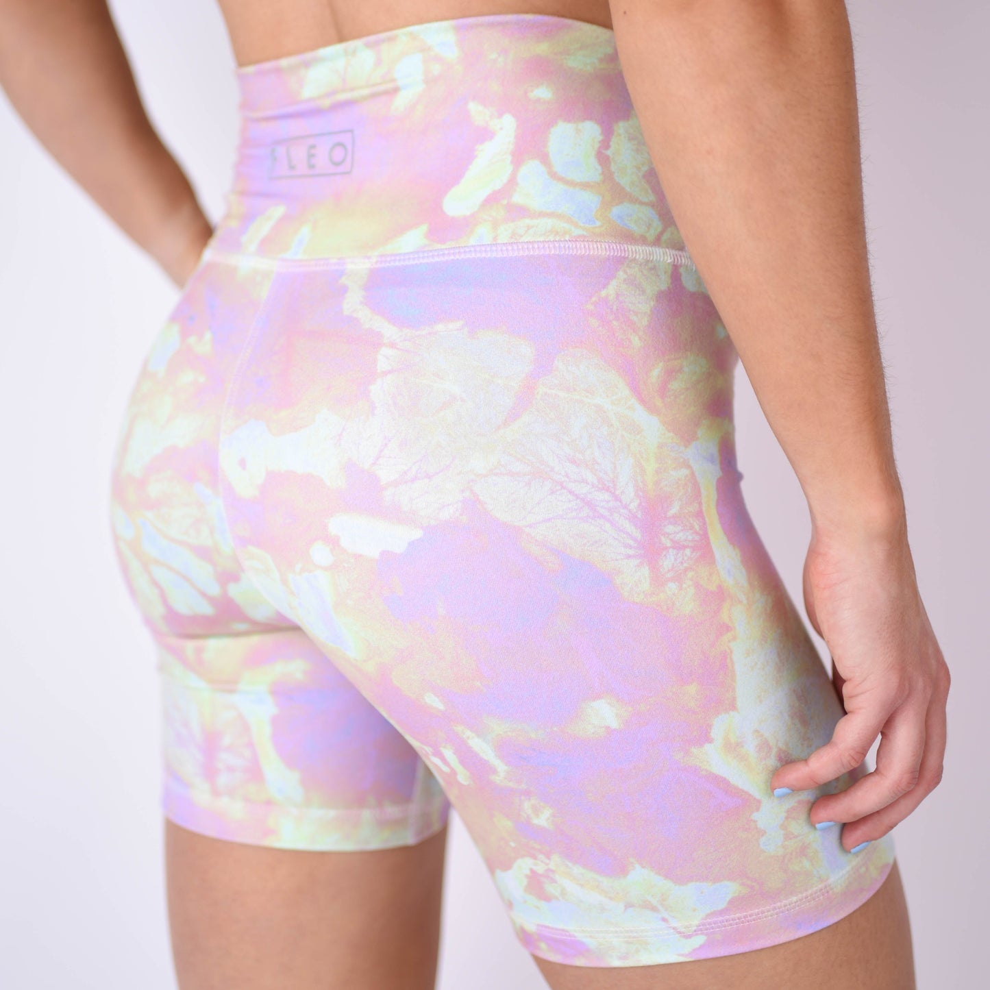FLEO Biker Shorts - Glow