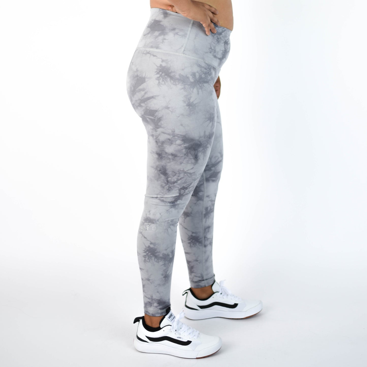 FLEO El Toro 25" Silver Tie Dye Leggings