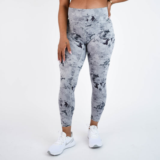 FLEO El Toro 25" Silver Crystal Leggings