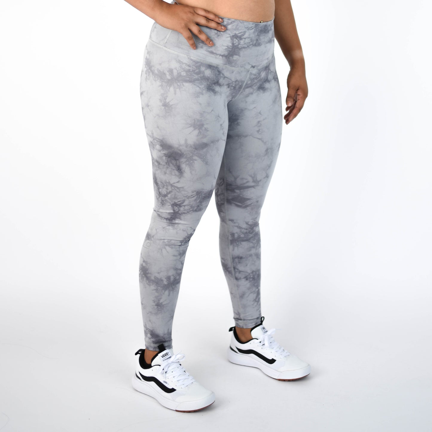 FLEO El Toro 28" Silver Tie Dye Leggings
