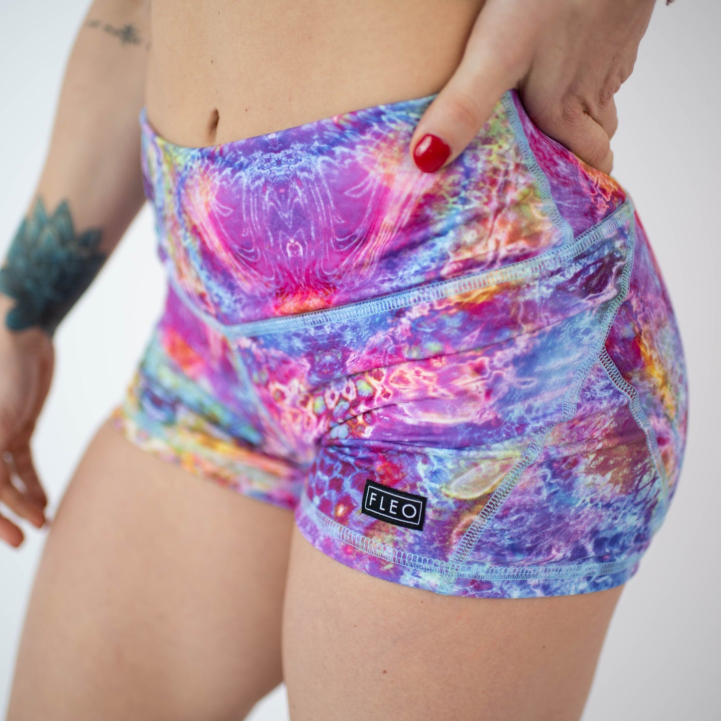 FLEO Glitch Effect Shorts (Apex Contour)