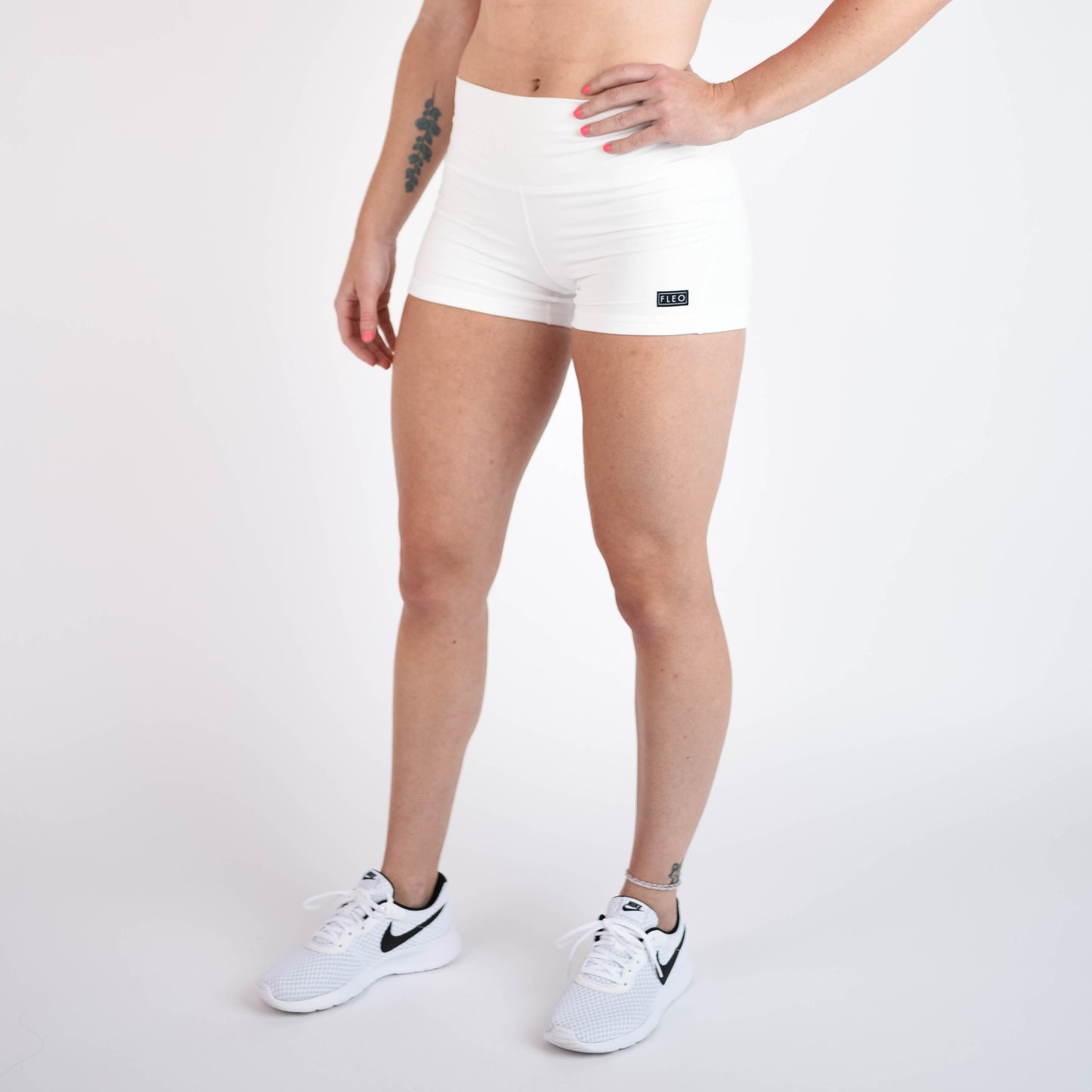 FLEO White Shorts (Apex Contour)