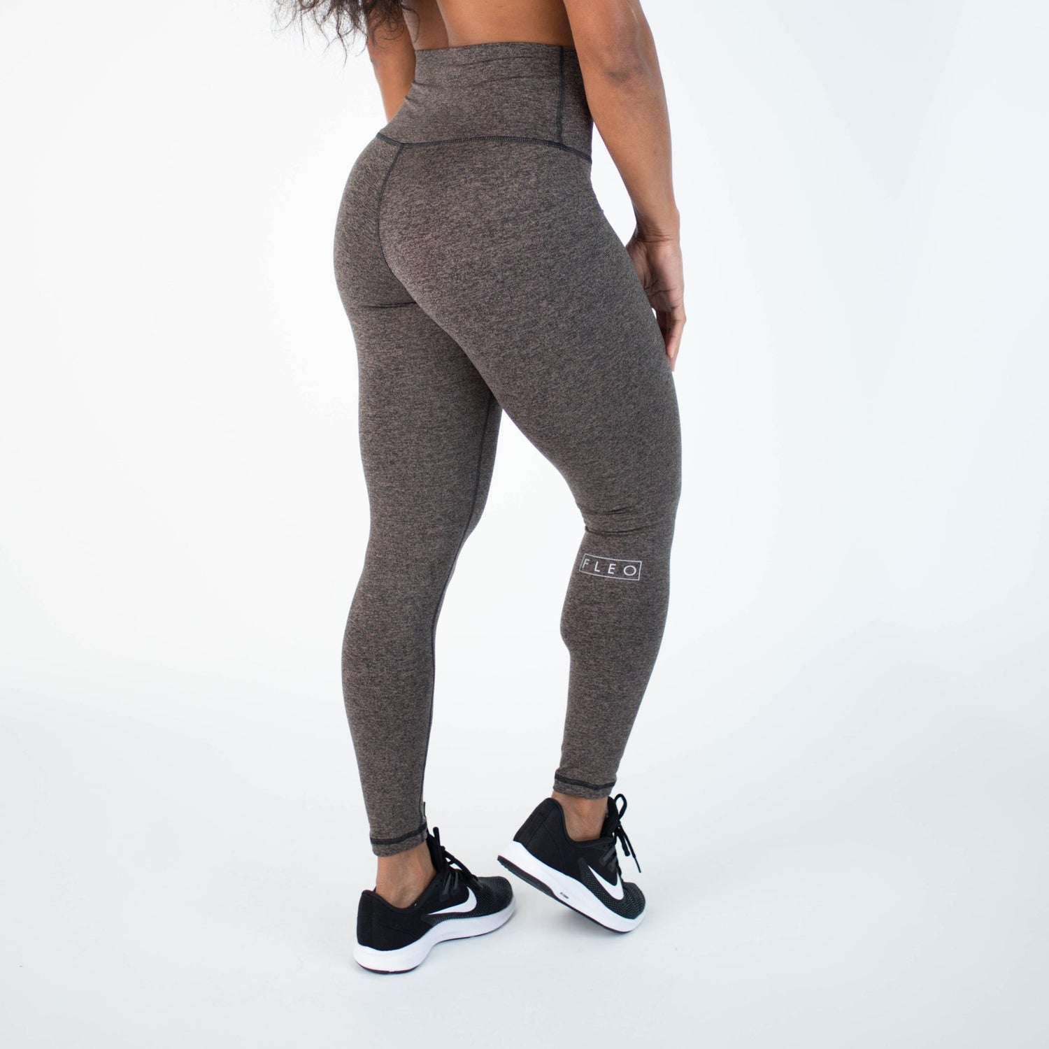 FLEO El Toro 25 Taupe Black Leggings (Bounce)