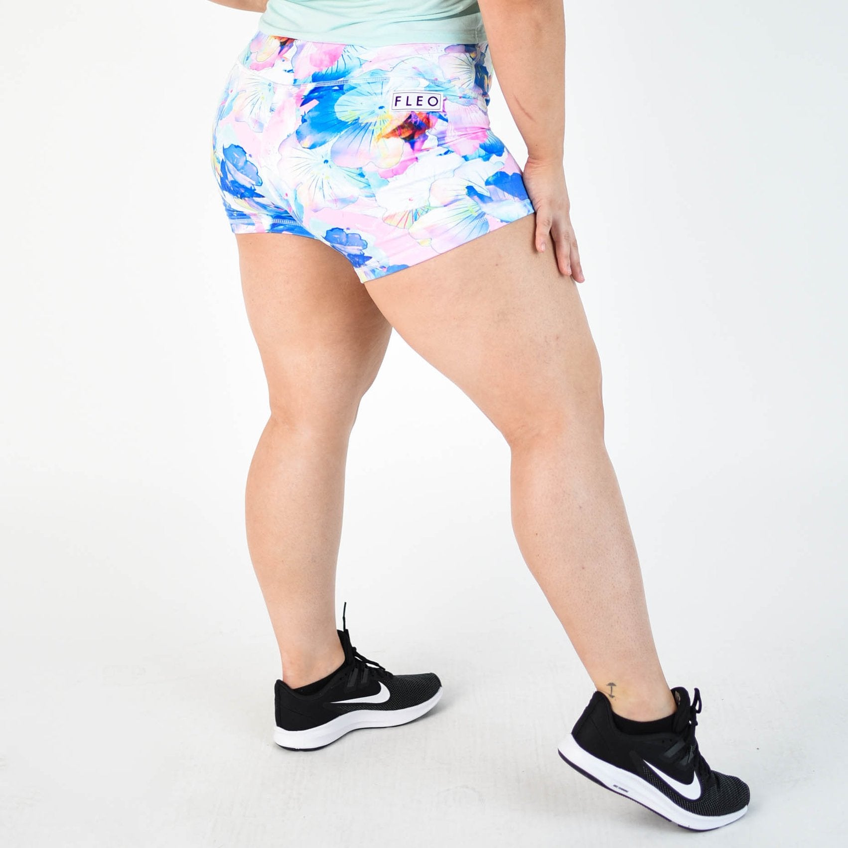 FLEO Mermaid Floral Shorts (Power High-rise) - 9 for 9