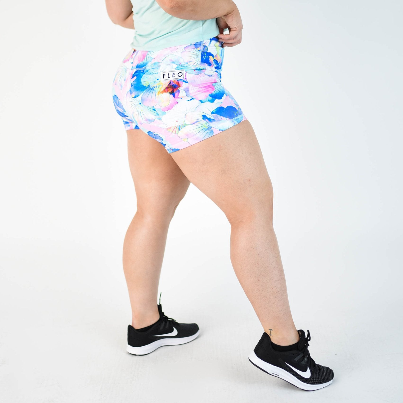 FLEO Mermaid Floral Shorts (Power High-rise) - 9 for 9