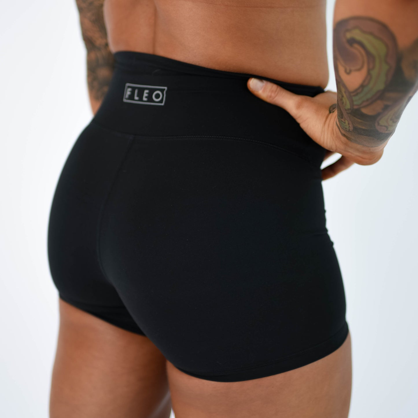 FLEO Black Shorts (True High - Muse)